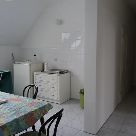 Haus Am Fluss 度假居 *