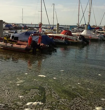 Haus Am Fluss * 波莫瑞地区卡缅